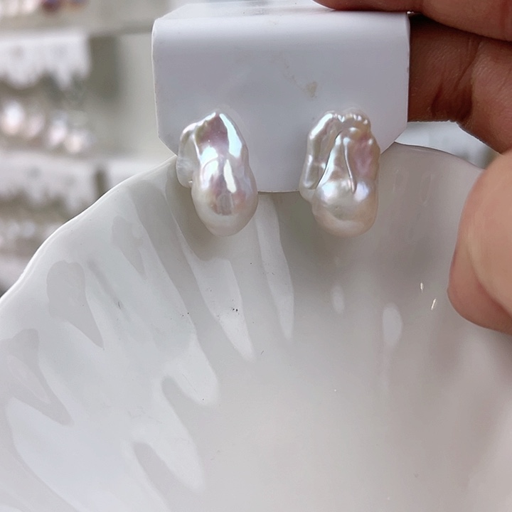 银S925镶嵌耳饰淡水珍珠