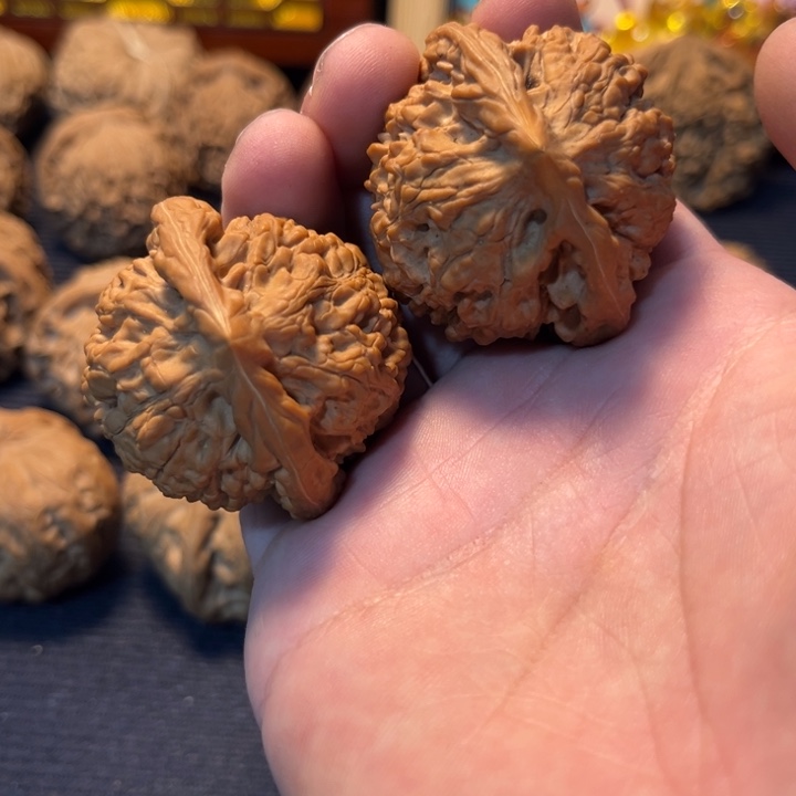 ****R文玩核桃官帽。微修41