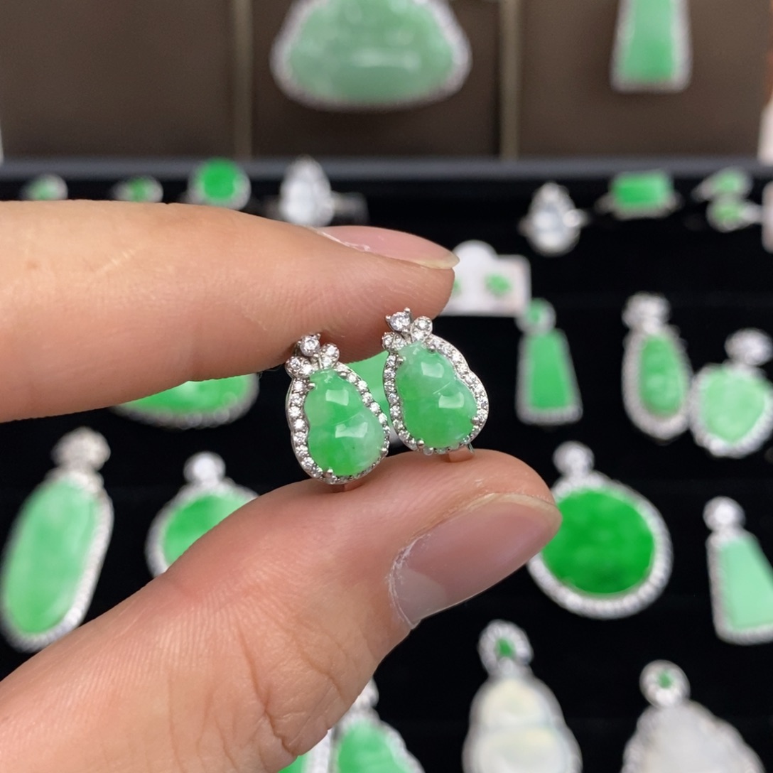 翡翠耳饰银S925镶嵌李**！天然翡翠