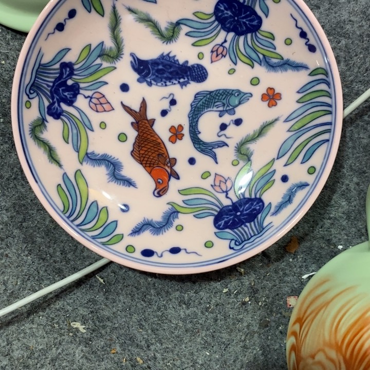 摆件瓷森*5寸红稀土斗彩鱼藻窝碟