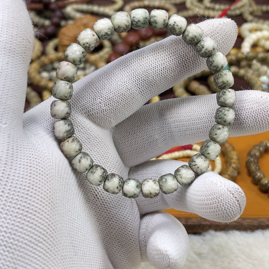 【闪购商品】星月菩提吊坠绿背河豚傲然