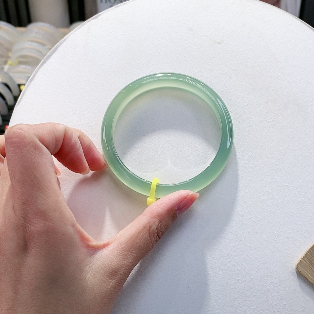 手镯玛瑙/玉髓未镶嵌59.6