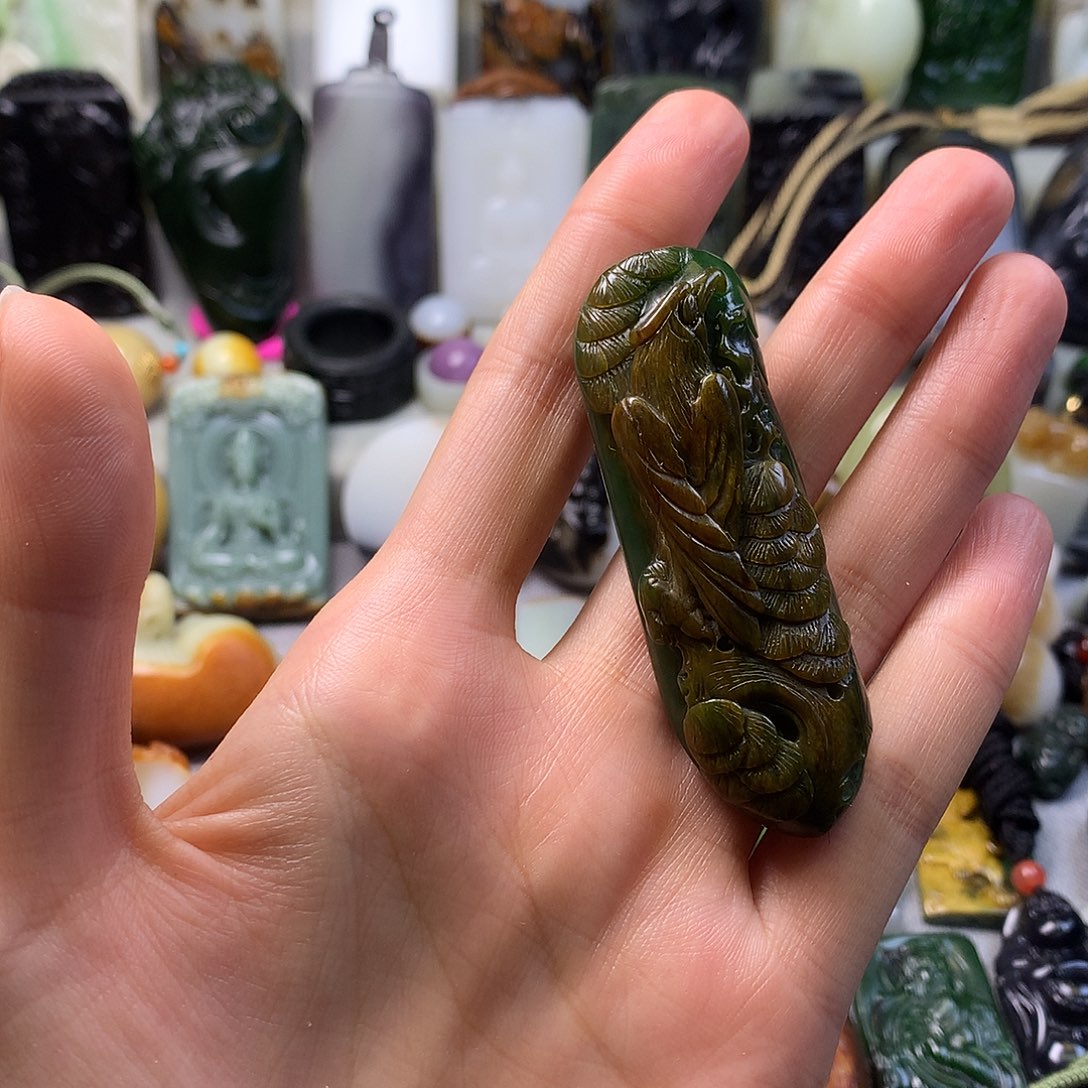 未镶嵌和田玉挂件