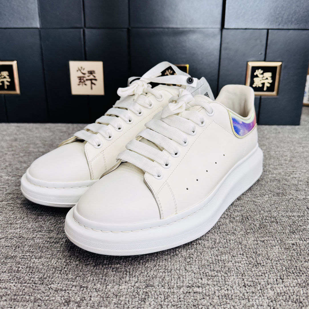 95新 Alexander McQueen/亚历山大·麦昆 镭射尾小白鞋43码ysc3228
