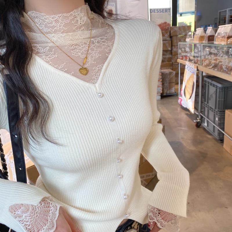 白色V领蕾丝打底衫冬内搭2025秋冬季新款高级感毛衣修身针织上衣