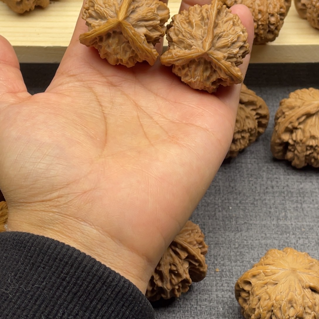 遇***风把件文玩核桃盘山38