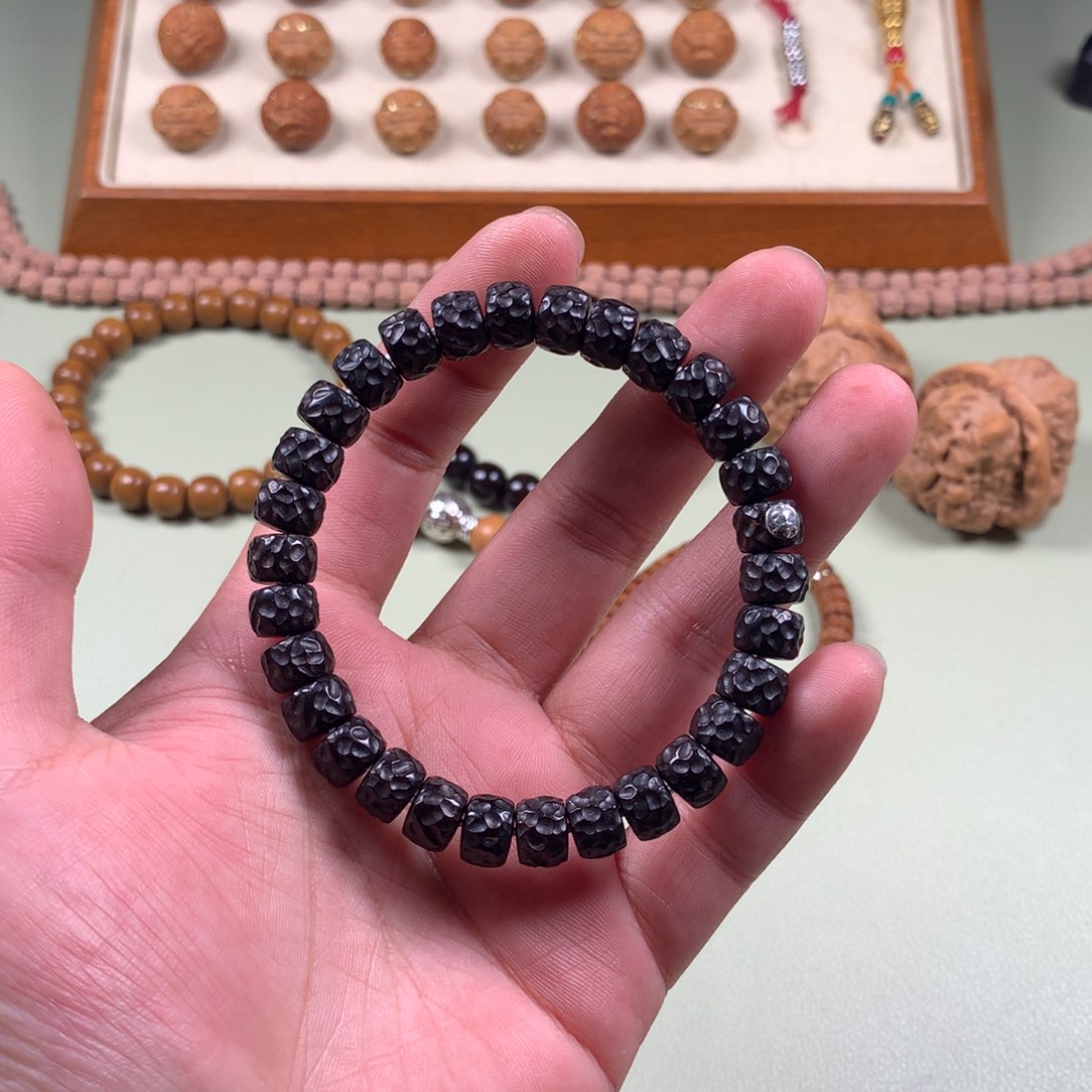 椰蒂吊坠255588355888