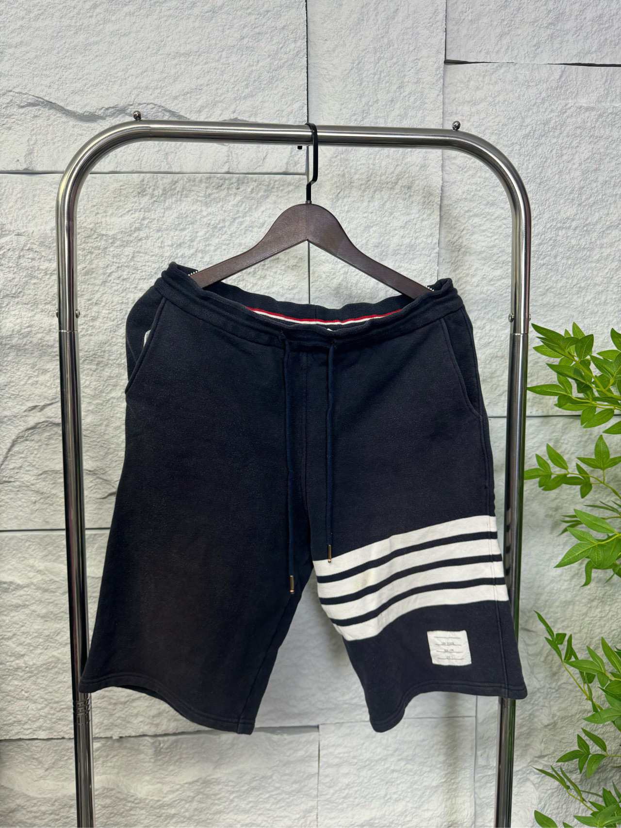 99新 THOMBROWNE 短裤 码数：3 