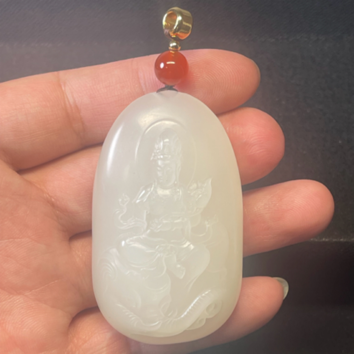 和田玉雕刻观音手持莲花坐大象挂坠