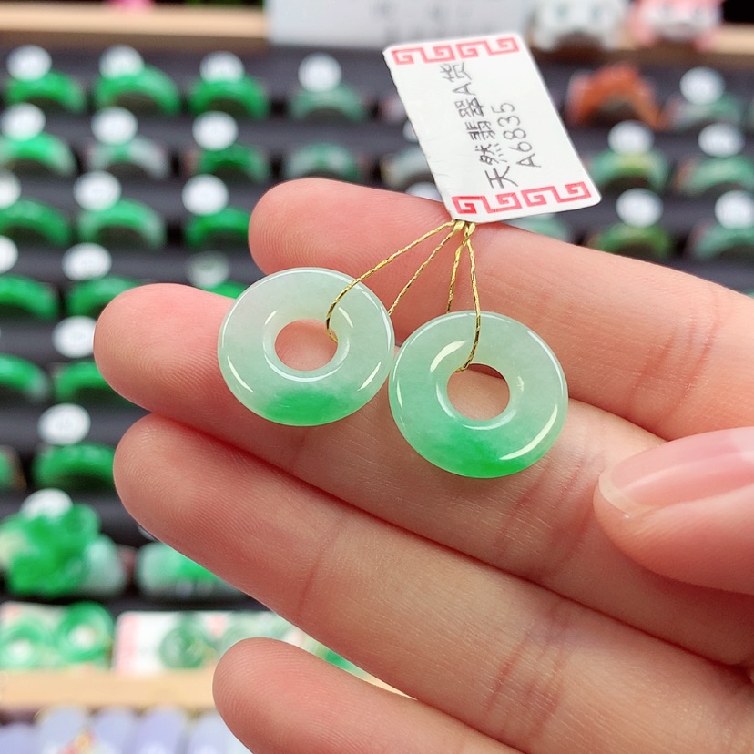 【闪购商品】未镶嵌戒指翡翠甜甜圈一对