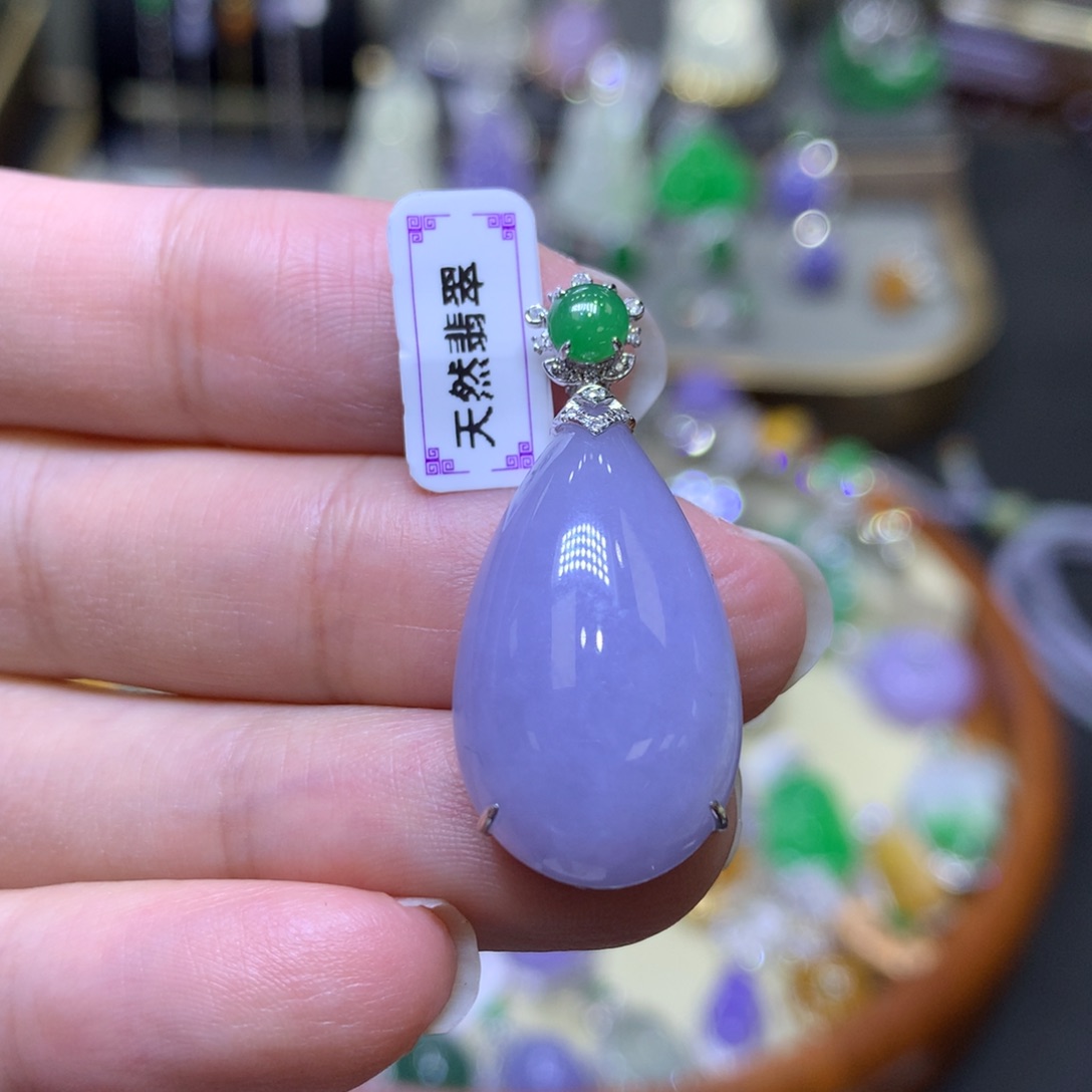 翡翠颈饰18K金镶嵌翡翠吊坠项链