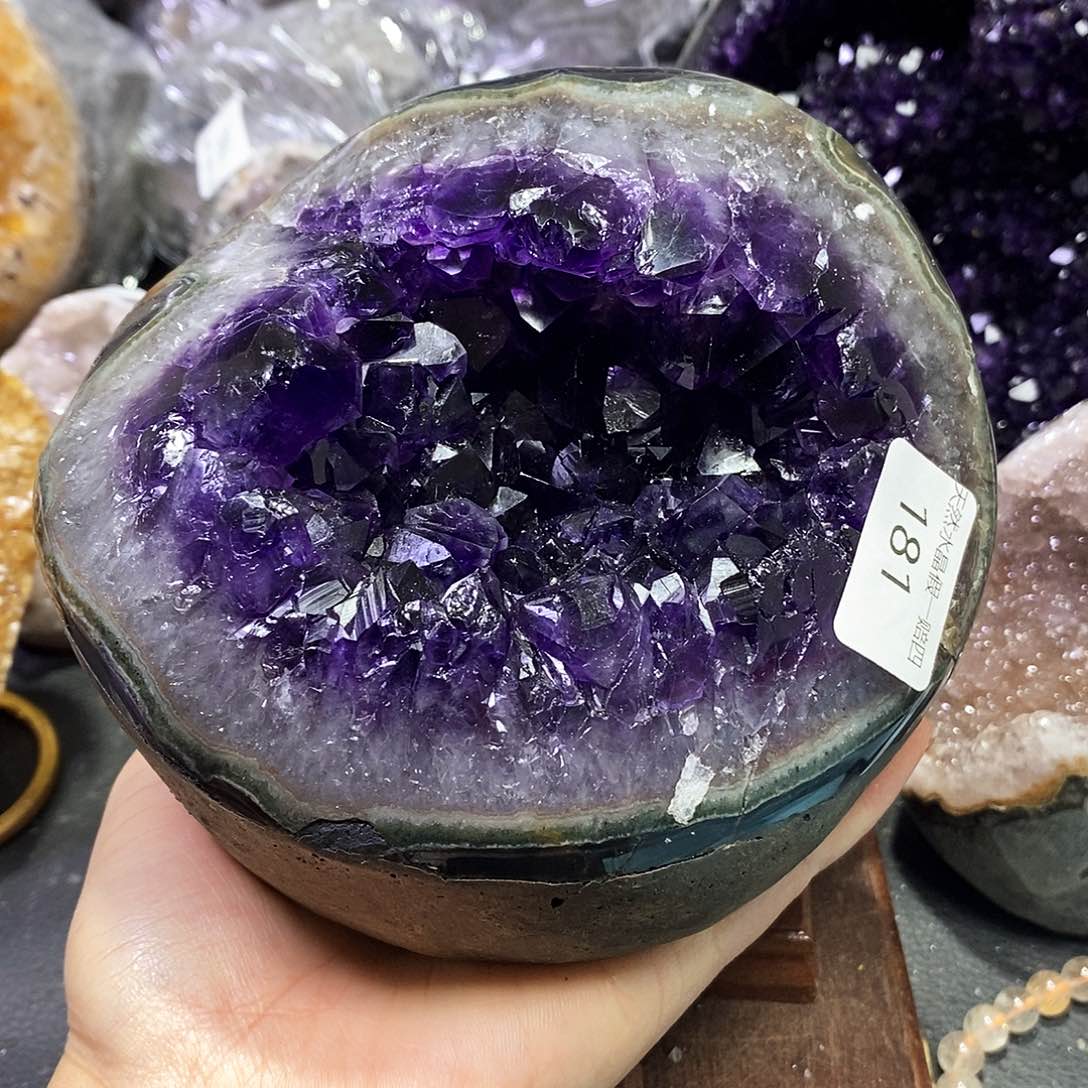 水晶大型摆件（非配饰）未镶嵌