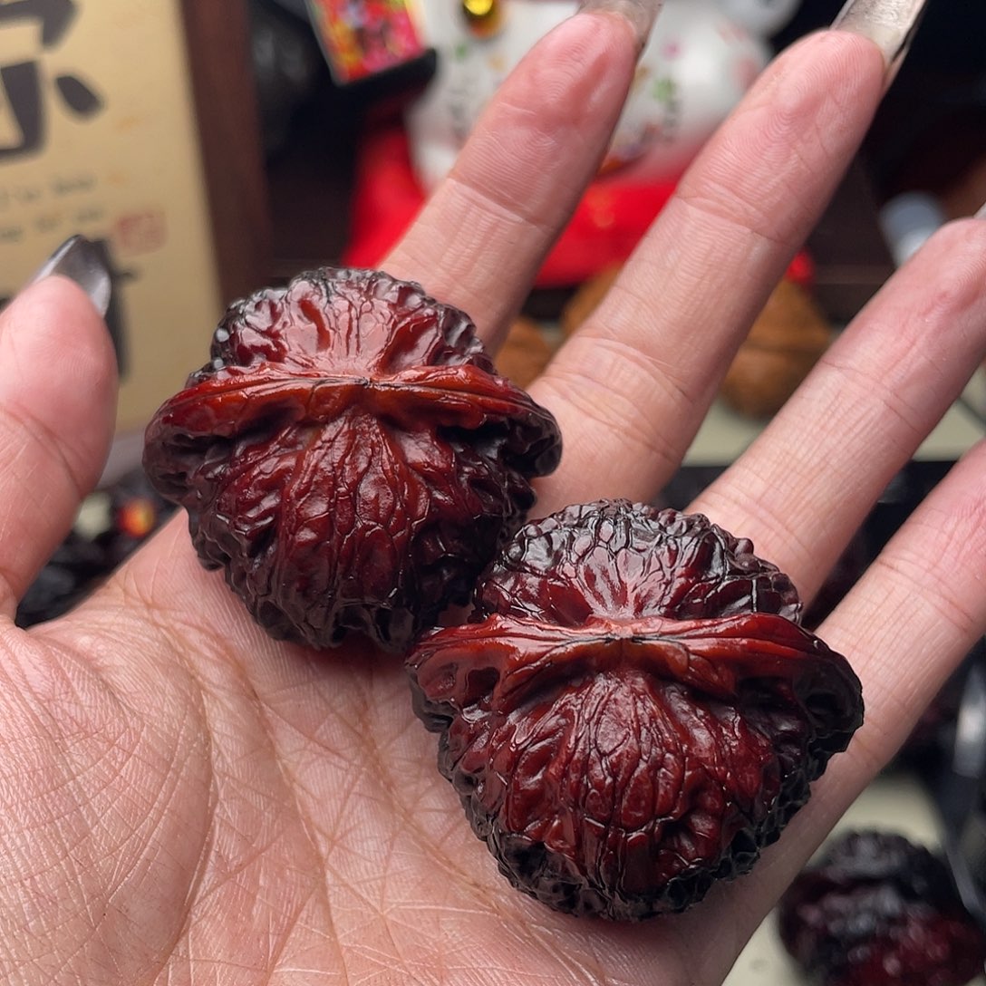 文玩核桃吊坠宫灯漏