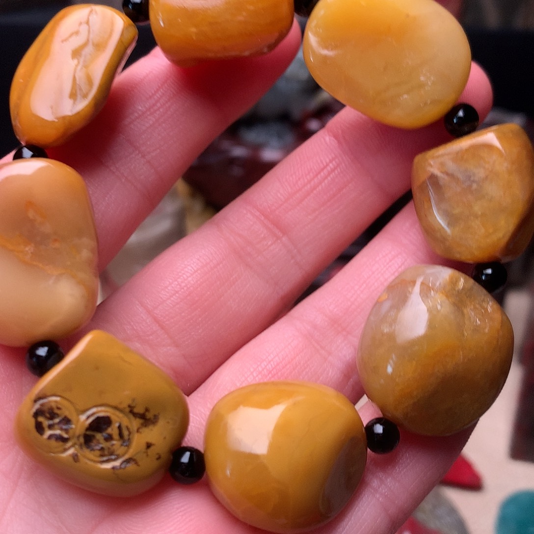 昌化石啥****搂田黄精品手串