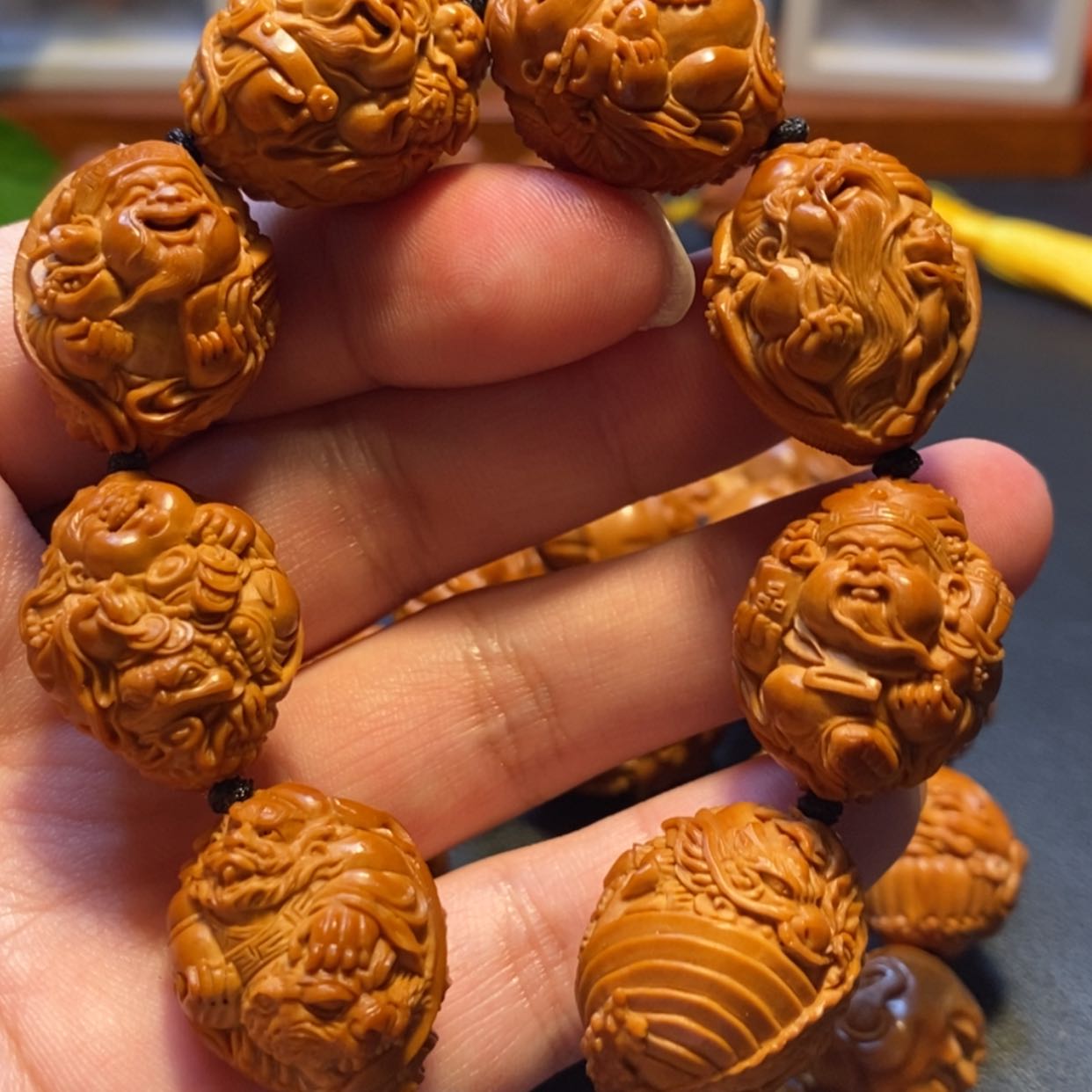 【闪购商品】橄榄核手串/手链苏工名家顶级老油核贝壳八宝群仙