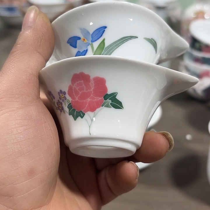 陶用****8哈喽哈喽，茶喽两只茶