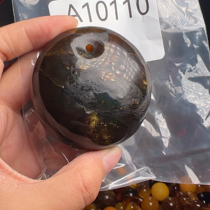 未镶嵌琥珀珠宝奇石