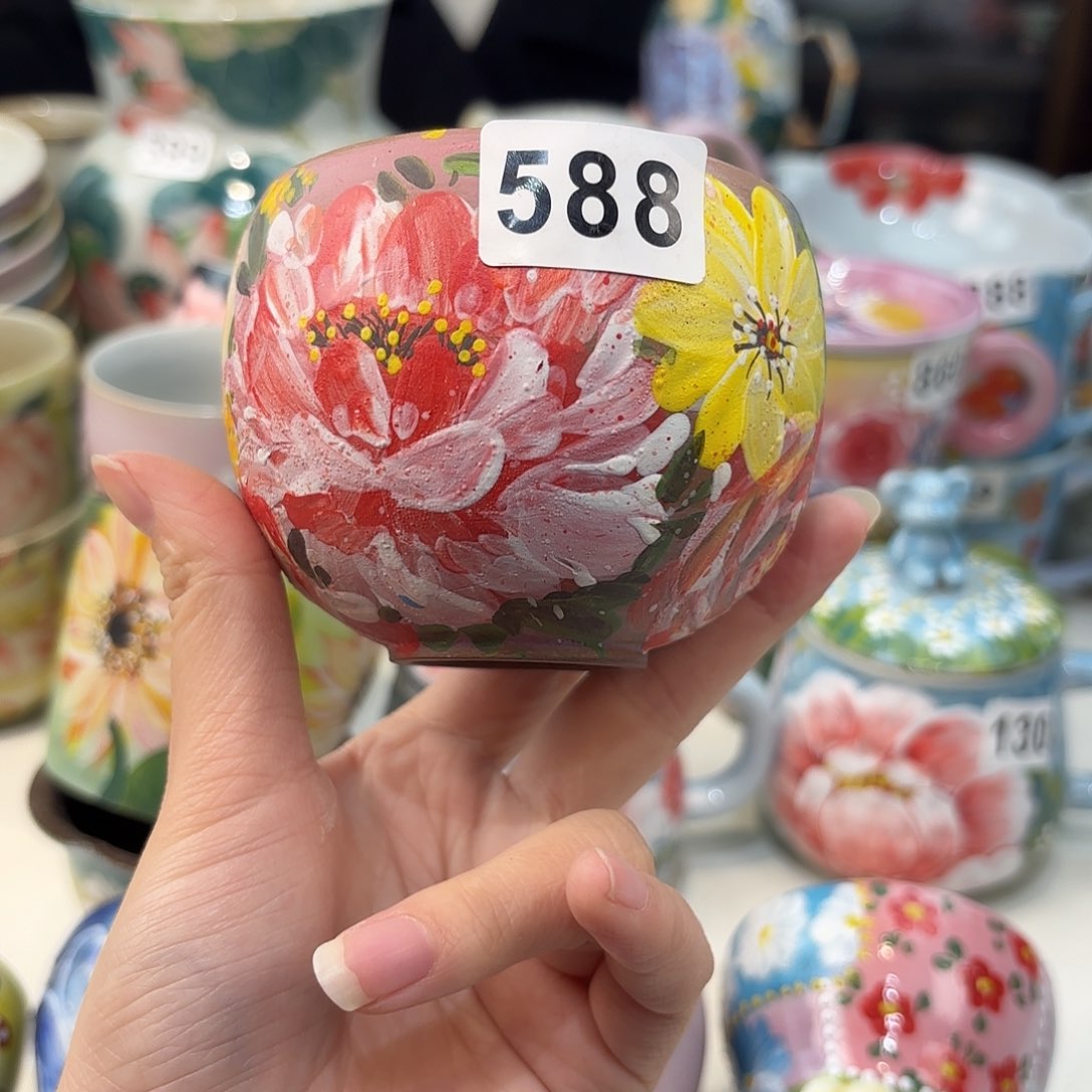 瓷片兔兔好可爱呀打