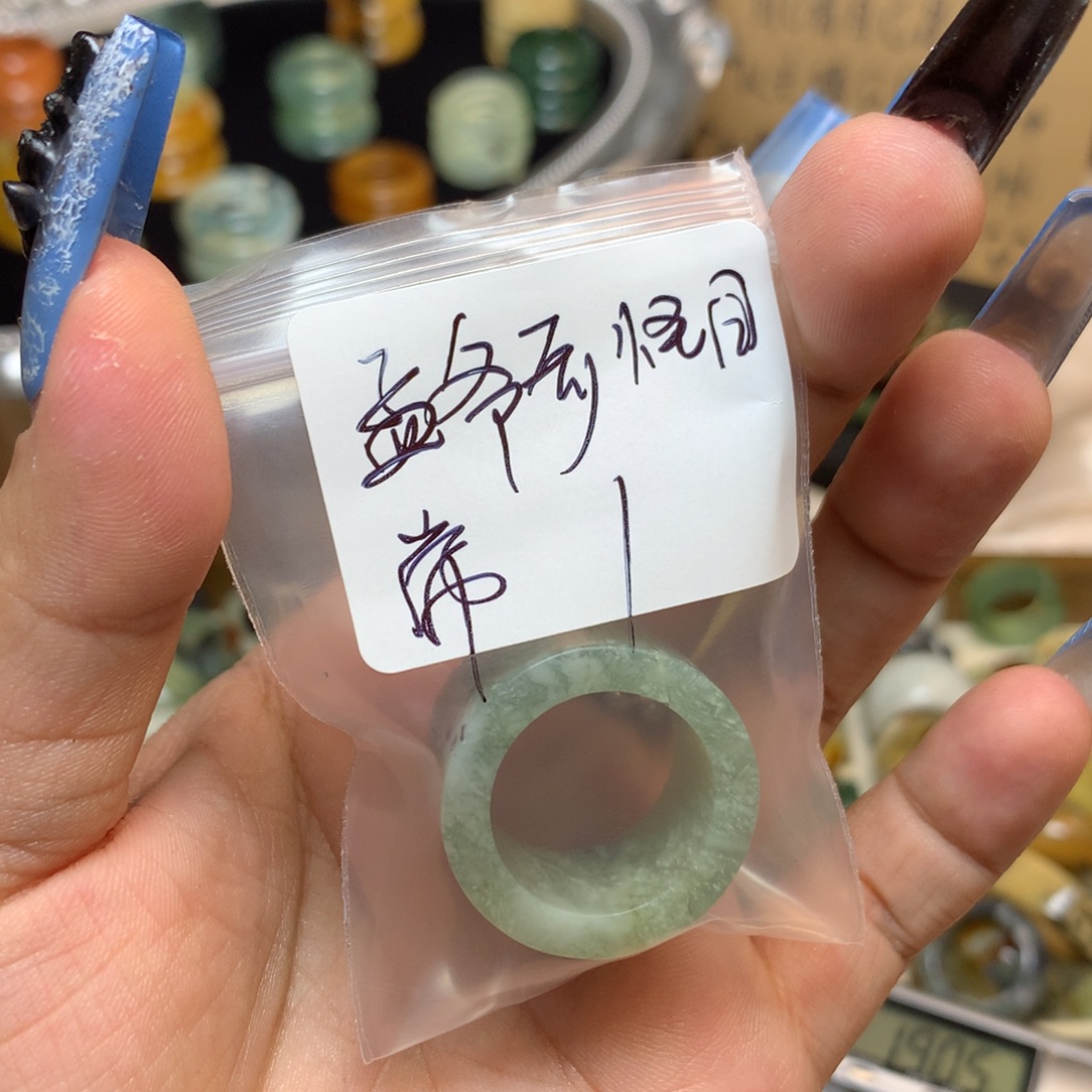 孟***常蛇纹石玉合金戒指