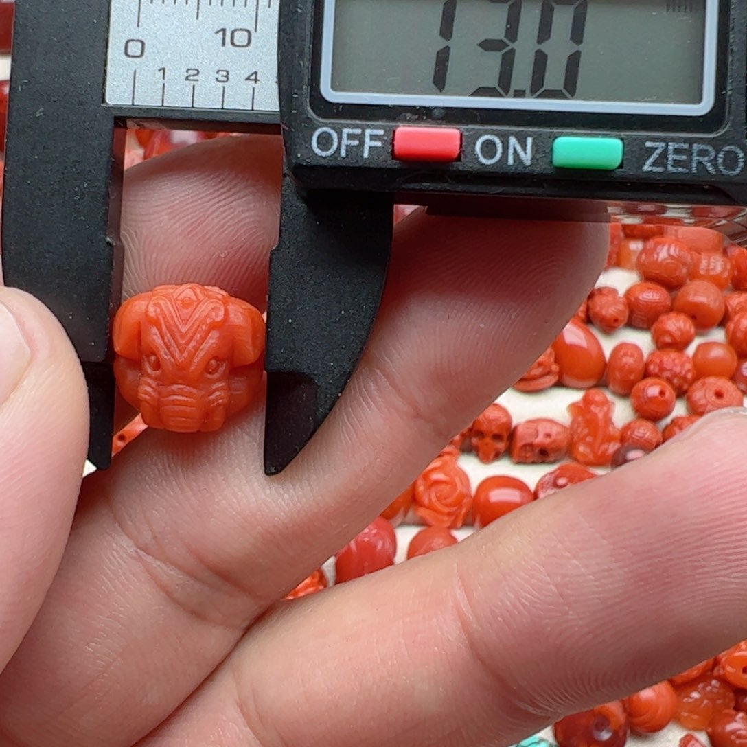 南红玛瑙配饰未镶嵌