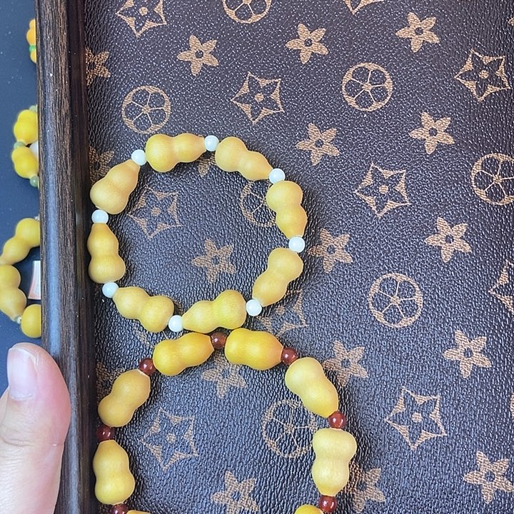 大叶紫檀（黑酸枝木类）