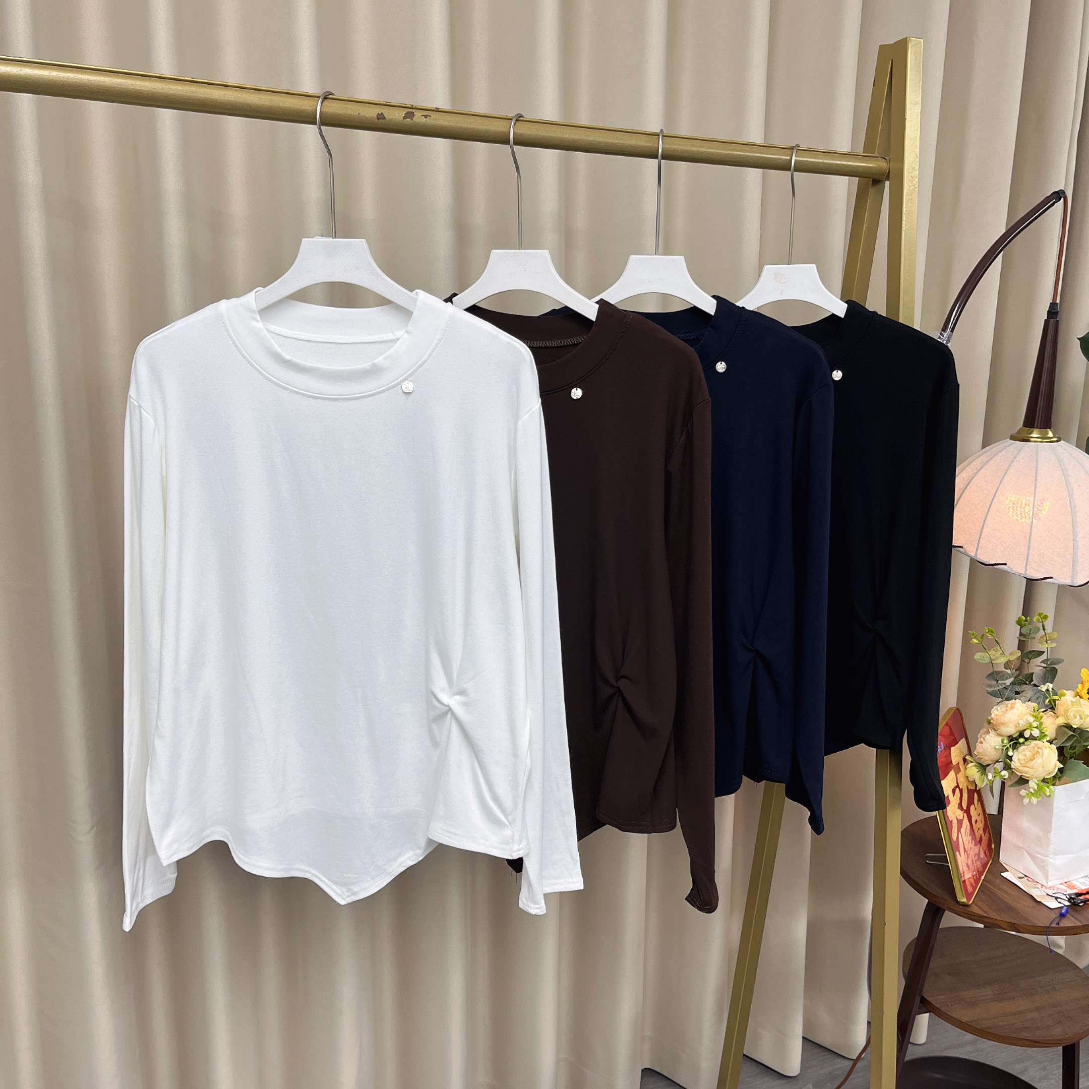 131女装T恤时尚百搭褶皱磨毛秋冬打底衫