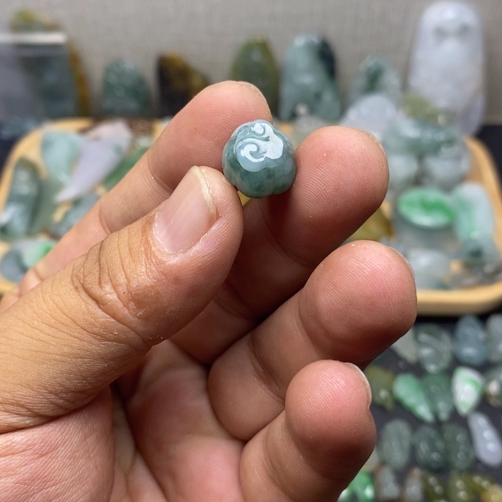 颈饰未镶嵌翡翠事事如意