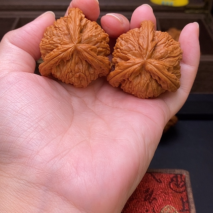王***超把件文玩核桃白奔