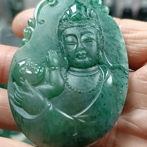独山玉未镶嵌送子观音