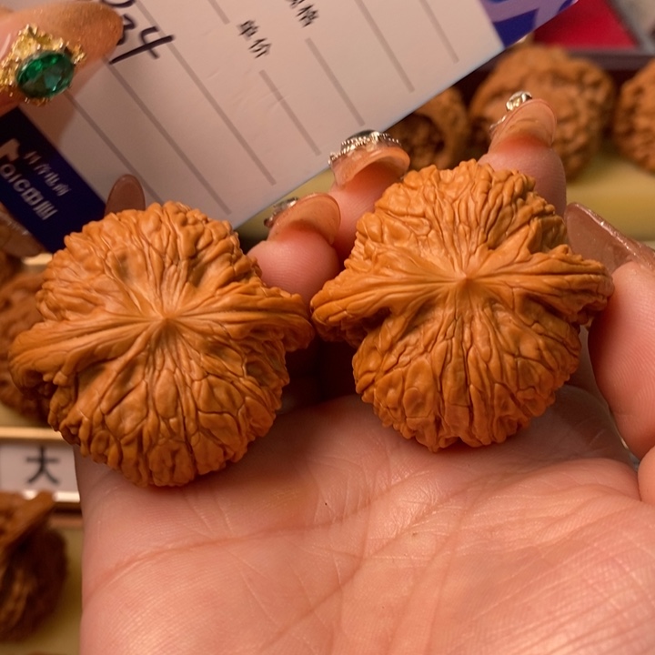 栋***把件桃核正磨盘磨