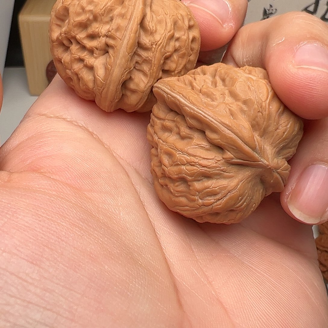 -***-文玩核桃吊坠元宝