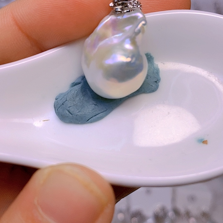 淡水珍珠颈饰合金