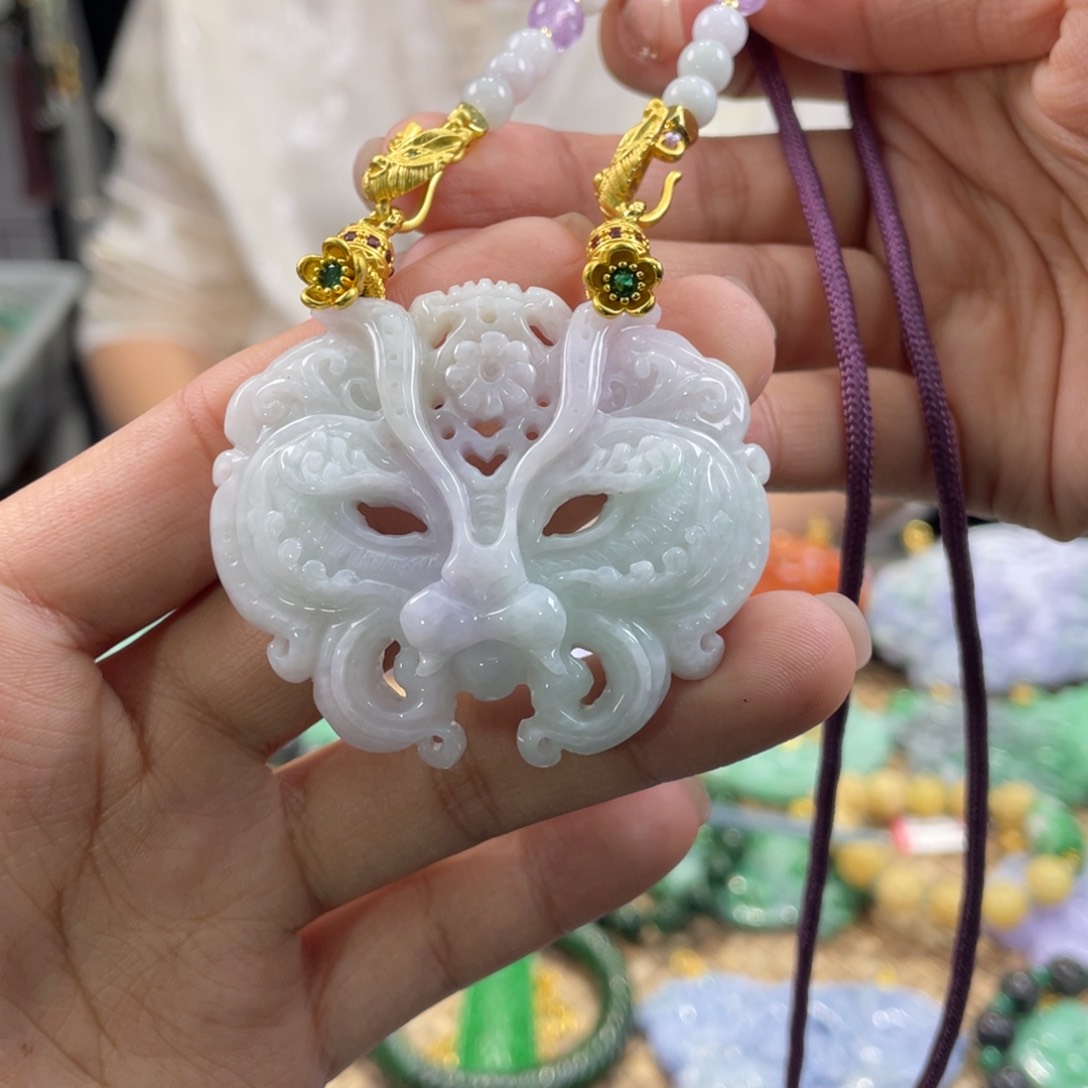 翡翠颈饰未镶嵌代编织