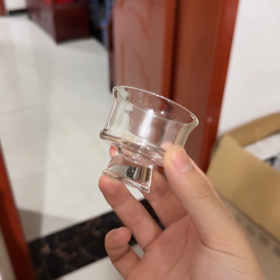 马蹄高足杯  两只   