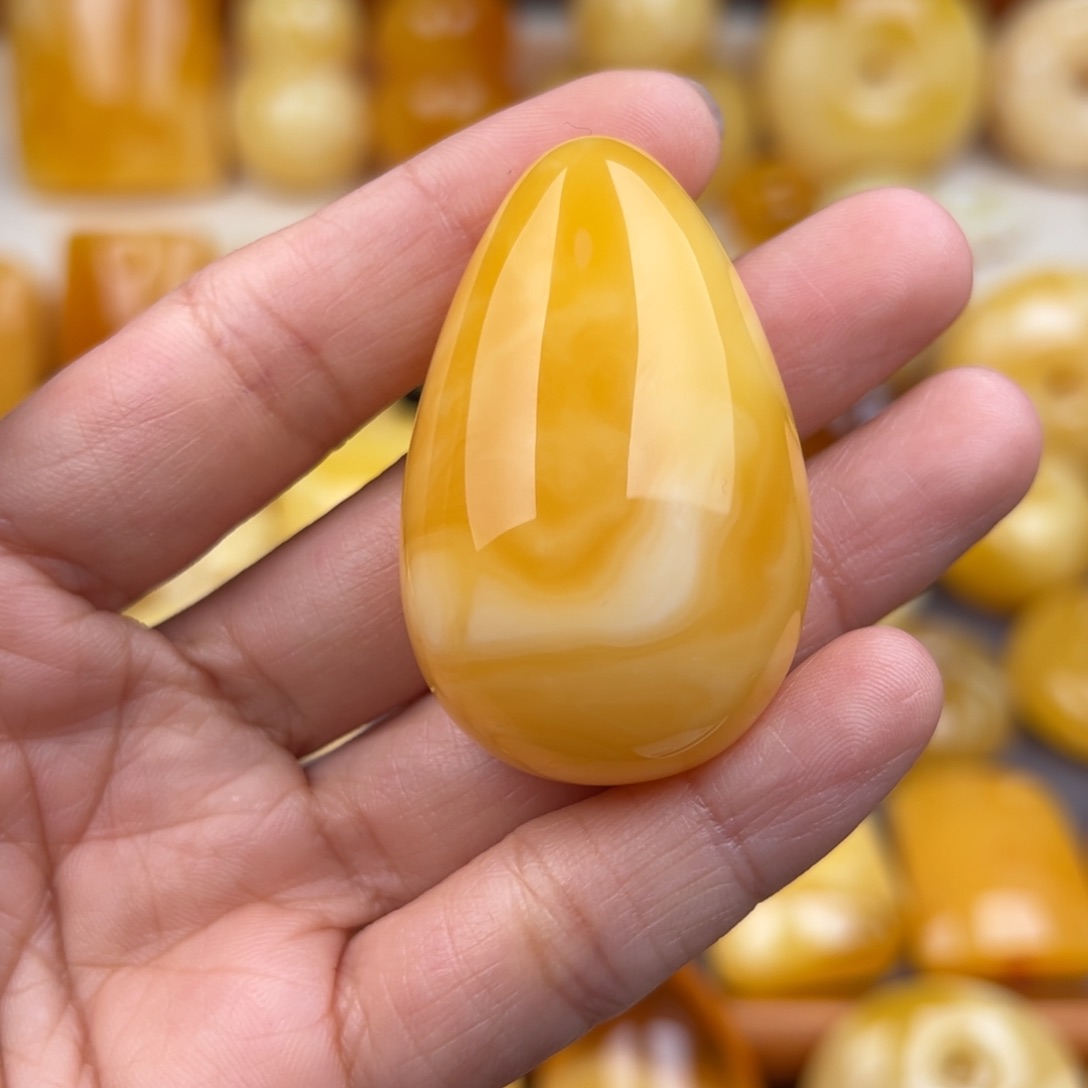 琥珀颈饰未镶嵌纯天然琥珀蜜蜡无优化