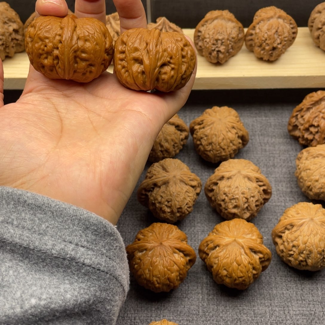 *****文玩核桃把件元宝42