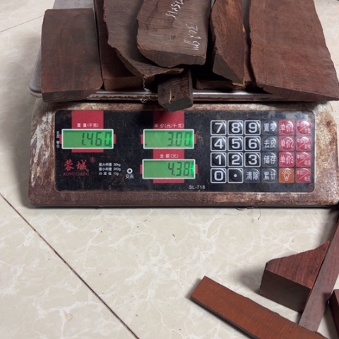 檀香紫檀（小叶紫檀）鸿**伴