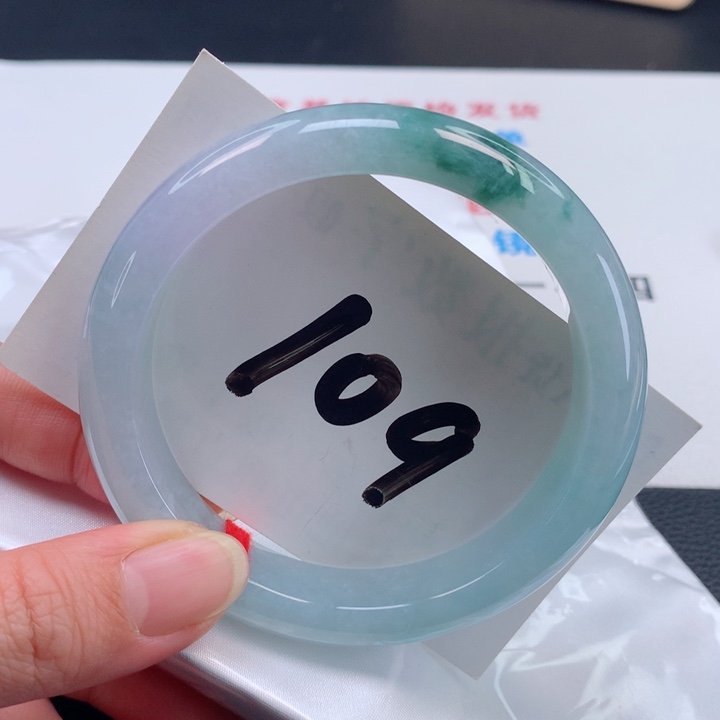 翡翠手镯未镶嵌正