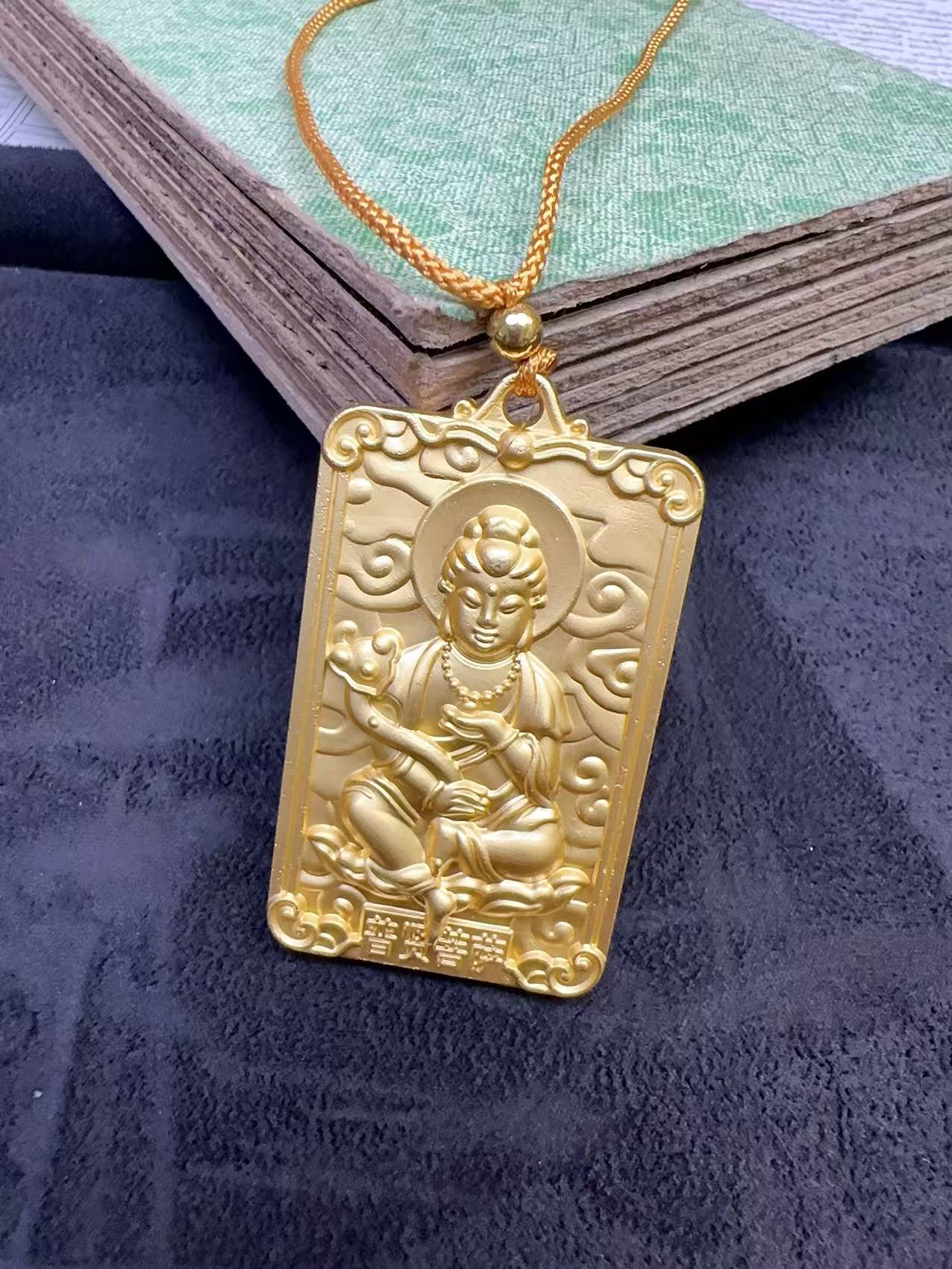  DP-11顶奢馆藏级精美实心吊牌