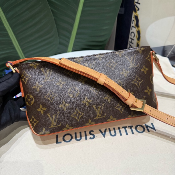95新 LouisVuitton/路易威登 换新 老花小船包斜挎包棕色老花包