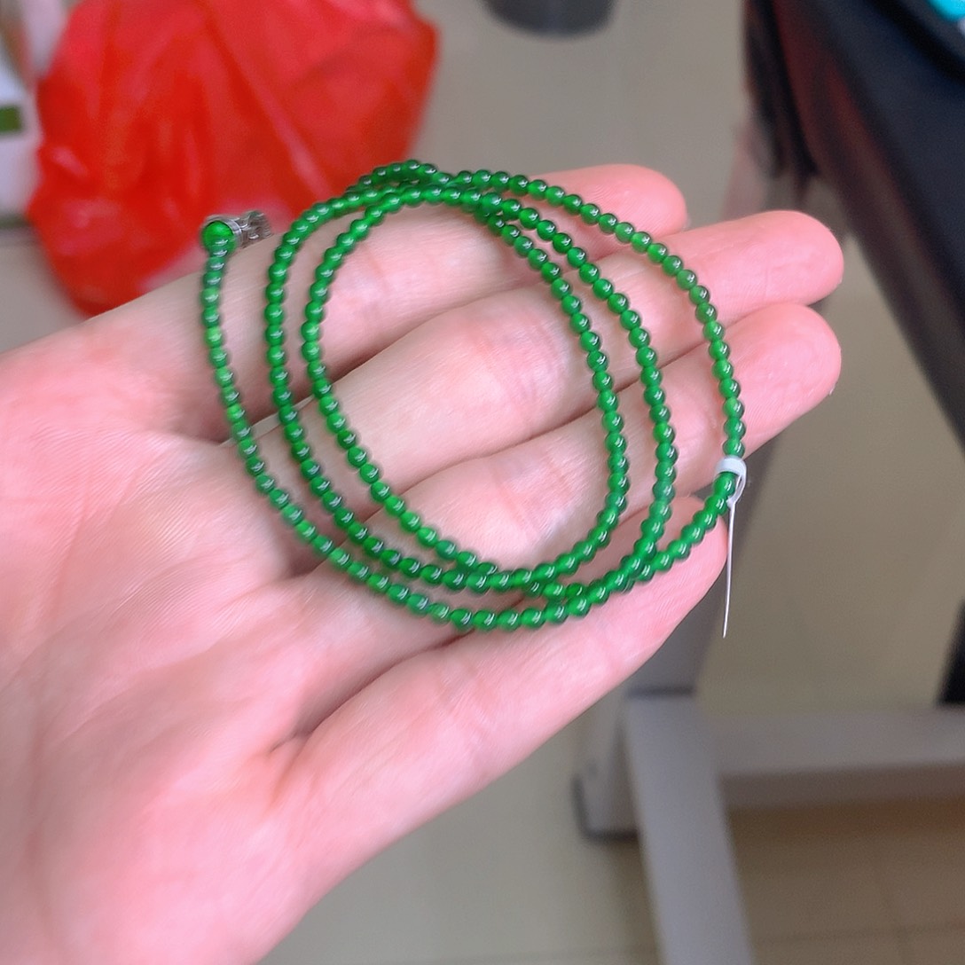 翡翠项链未镶嵌天然