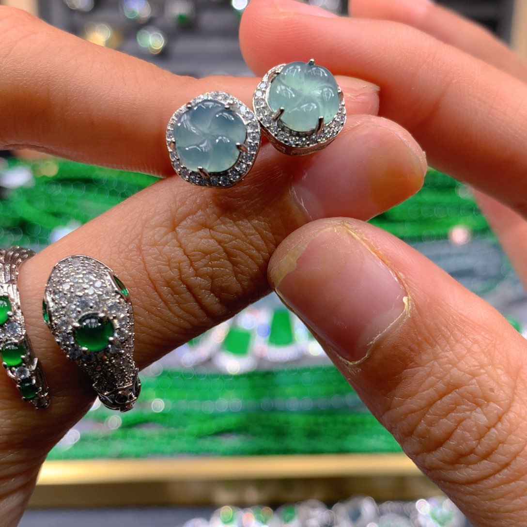 翡翠手链未镶嵌天然翡翠