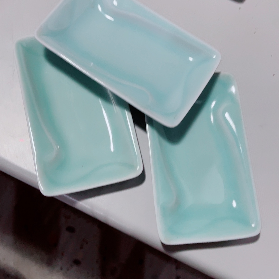 青瓷一哈哈哈哈哈哈哈哈过