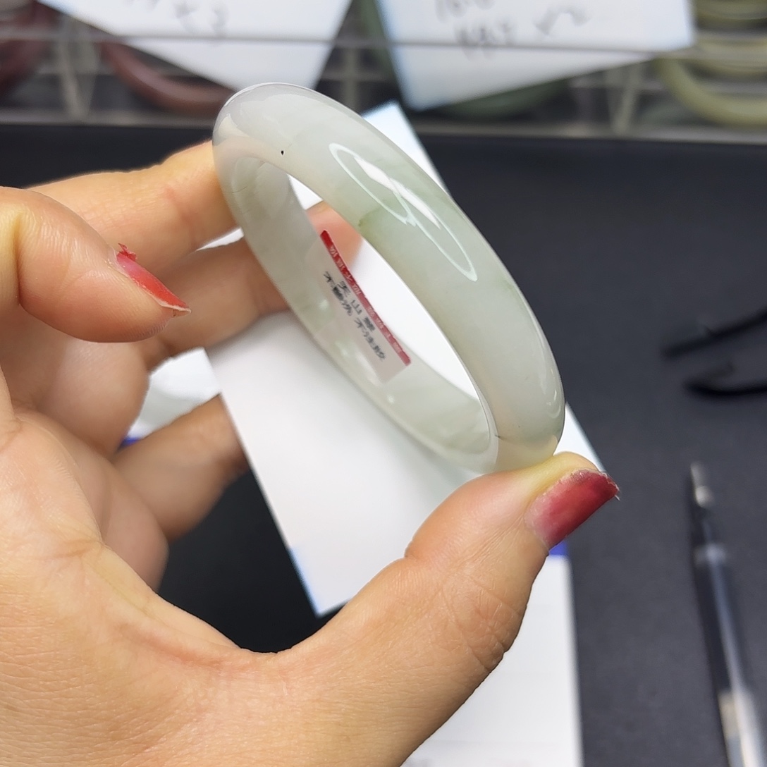 石英质玉未镶嵌手镯18/5453