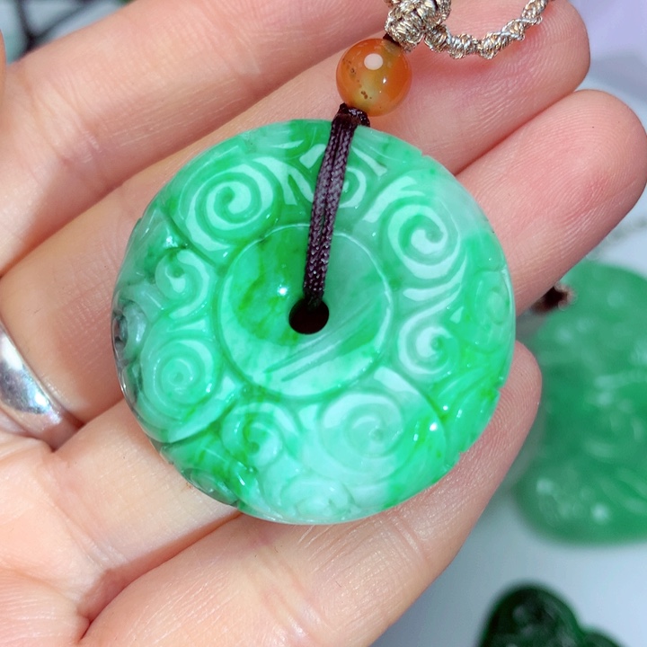 翡翠吊坠(不含链)未镶嵌