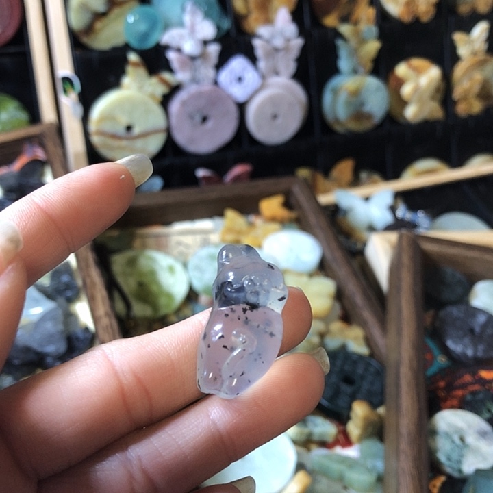 岫玉未镶嵌岫玉挂件