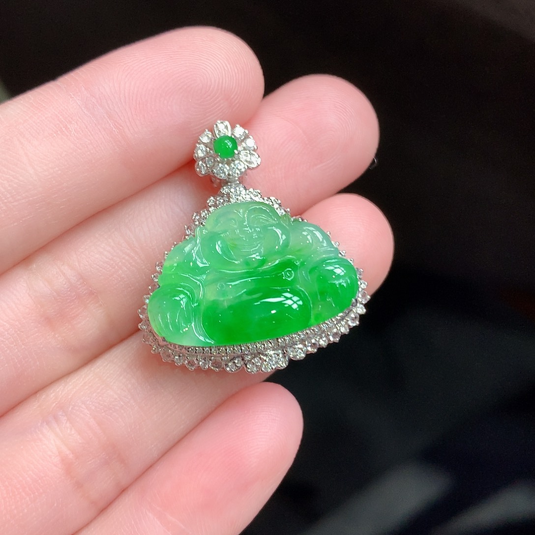 独***身颈饰18K金镶嵌翡翠