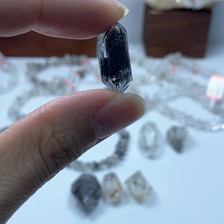 水晶颈饰未镶嵌藏级糖心