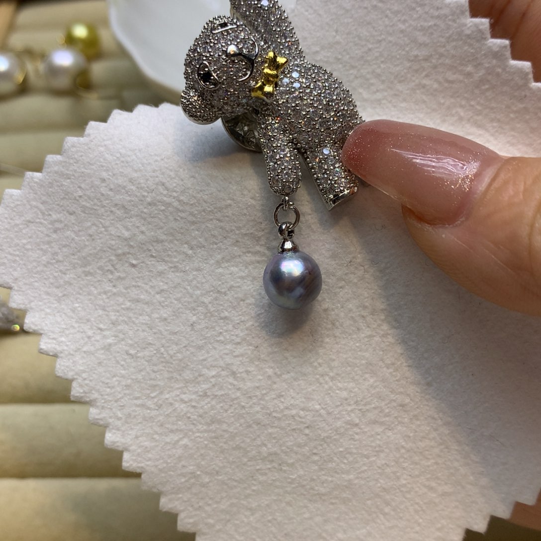 未镶嵌胸饰海水珍珠