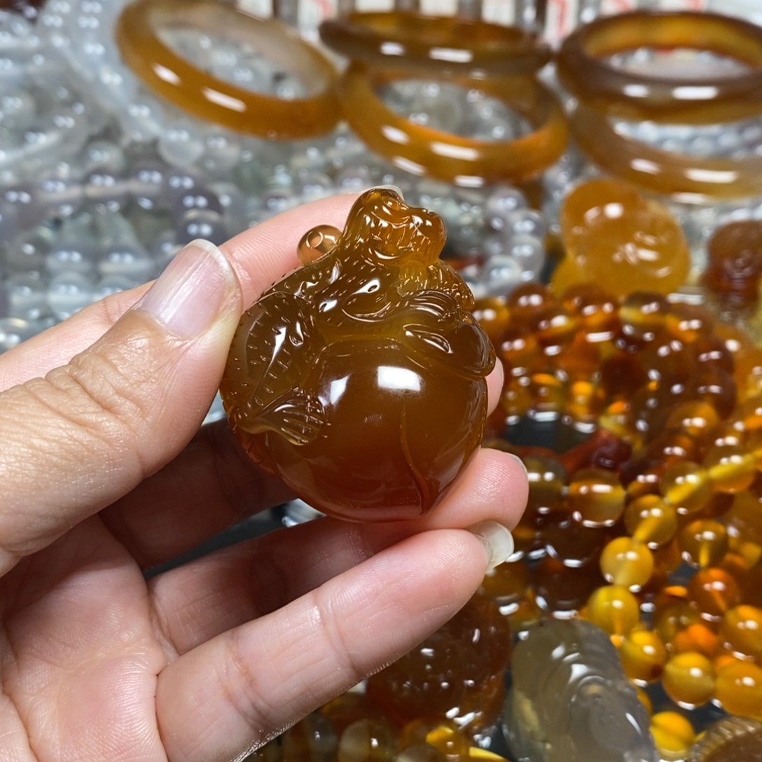 简***单玛瑙/玉髓未镶嵌玛瑙手把件